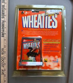 Tiger Woods Mini Wheaties Box 75 Years of Champions 24K Gold Signature NIB