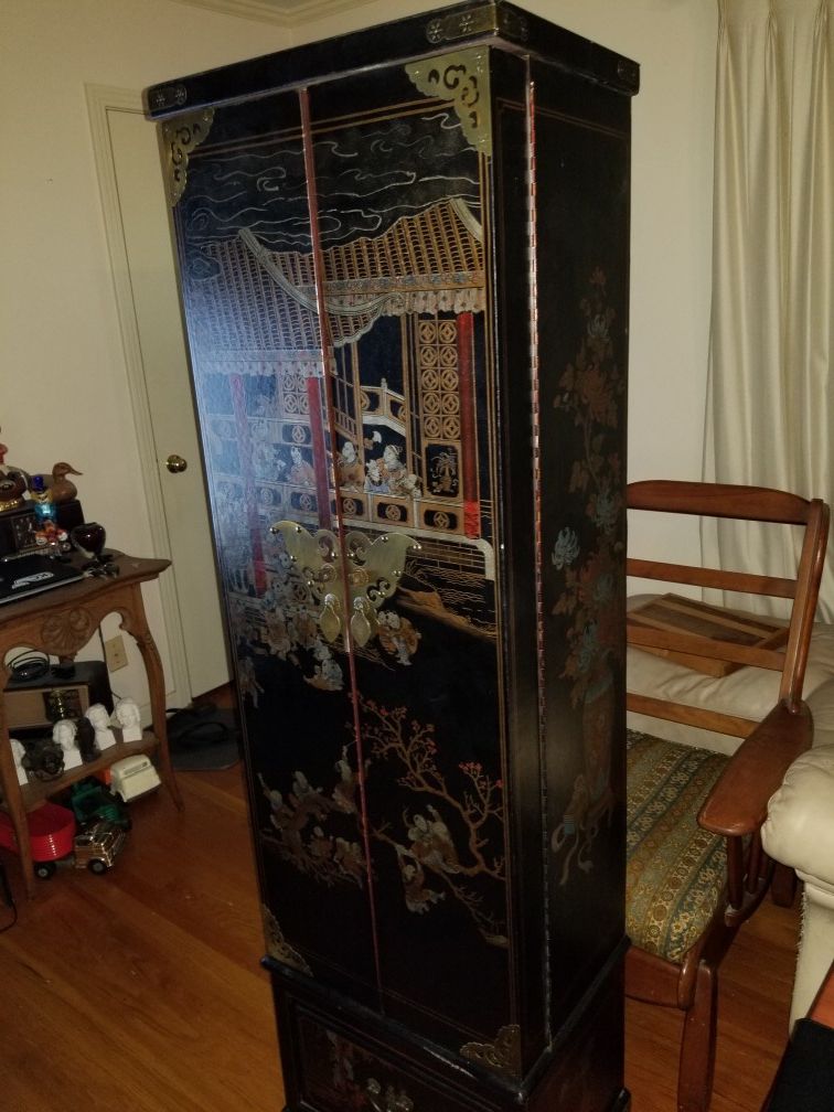 Beautiful Black lacquer oriental floor jewelry armoire