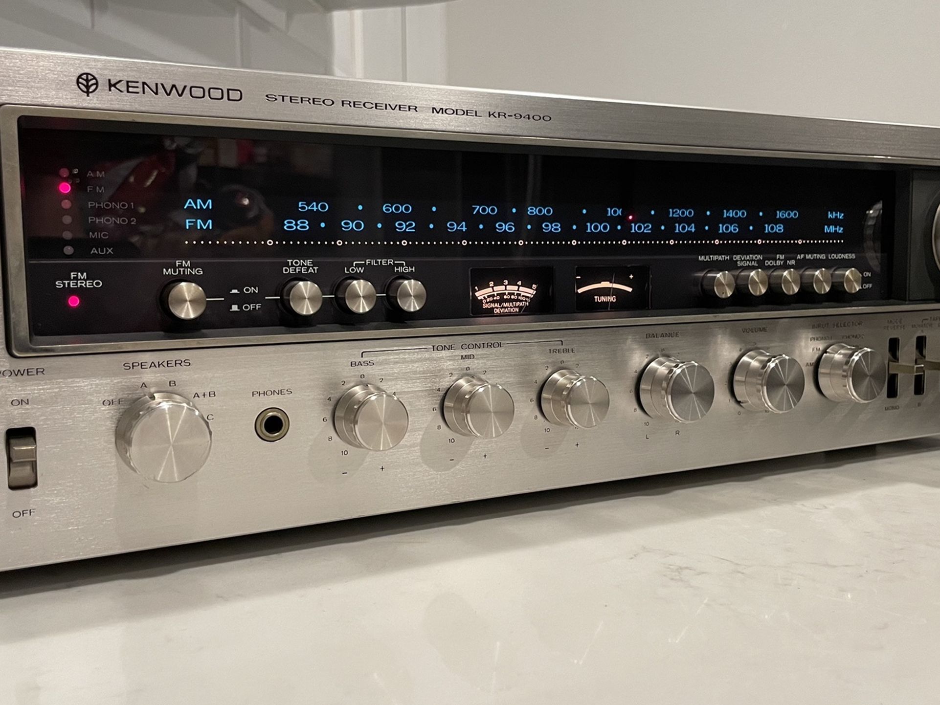 KENWOOD KR-9400 Stereo Receiver 120 Watts/channel Excellent