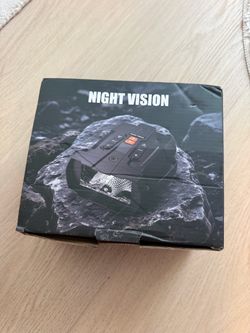 4K Night Vision Goggles (Black), 4.5" IPS Screen, 800M IR 800M Night Vision, 4K Video, 48MP Photos, 4.5" IPS Screen, 5W IR, 5000mAh Battery, 10X Zoom