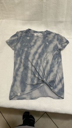 girl's shirt