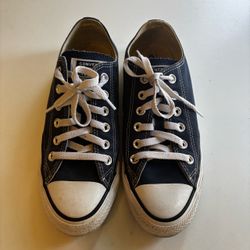 Converse Chuck Taylor All Star sneakers size 6 men’s 8 women’s navy blue white