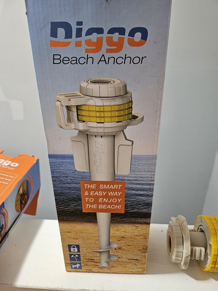 3 Diggo Dog Sand Anchors
