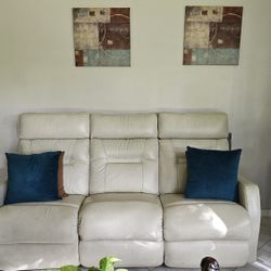 Lazy Boy Chair With Functional Recliners