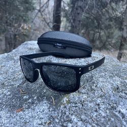 Oakley Holbrook Sunglasses 