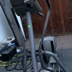 Free Precor Elliptical! Pick Up In Central Phoenix 