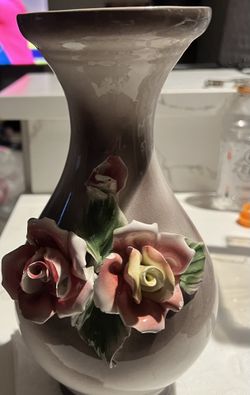 Capodimonte Vase Made In Italy