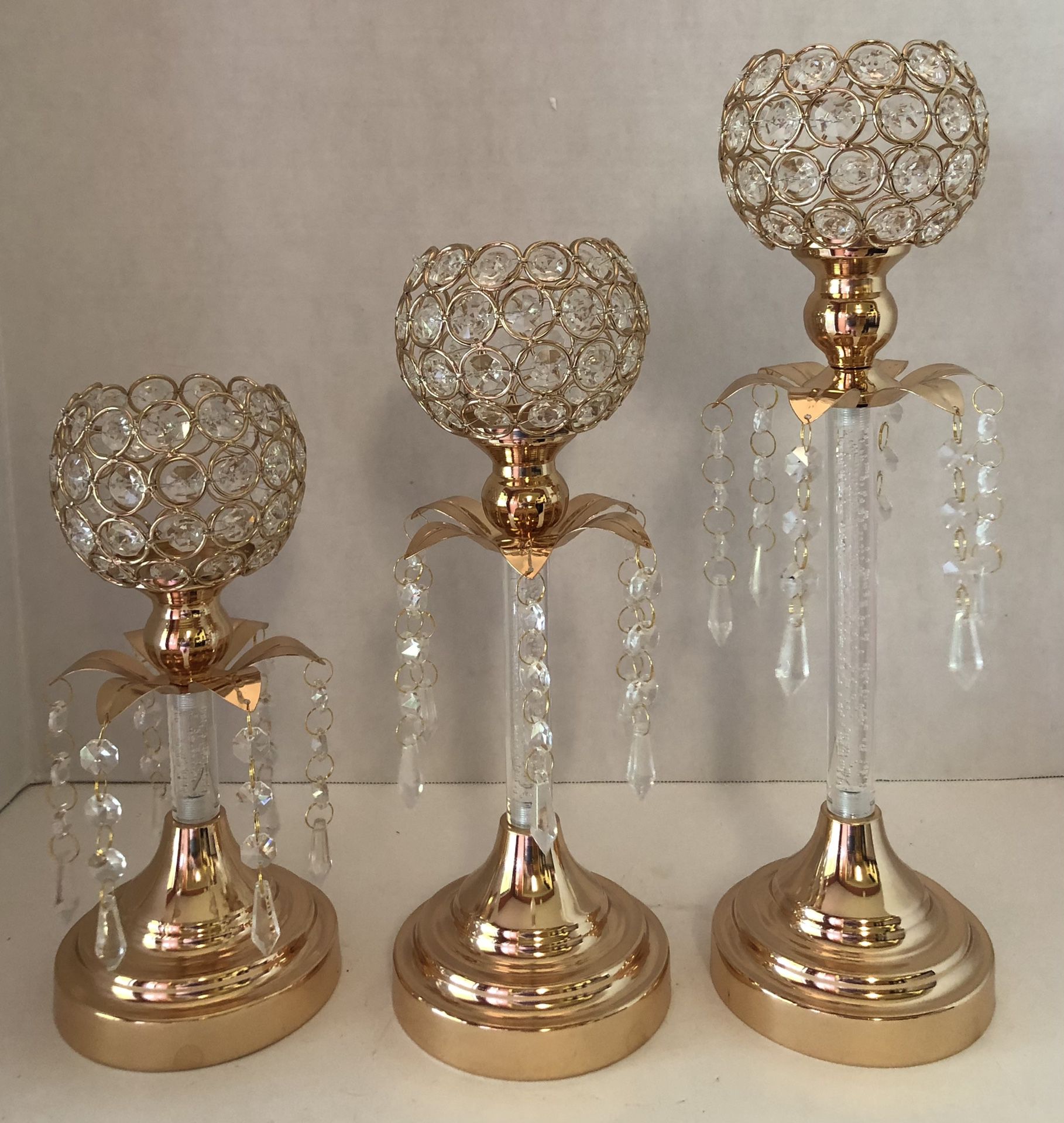 🙋‍♀️ 3 Pc Gold and Crystal Candle Holders