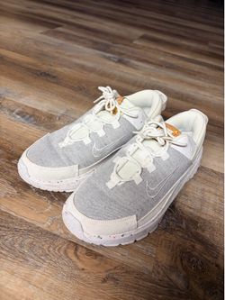 Women’s Nike shoes
