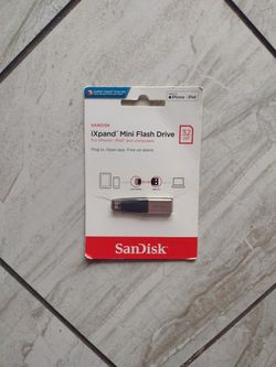 Sandisk 32gb Flash Drive (READ DESCRIPTION)