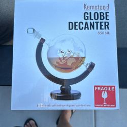 Globe Decanter