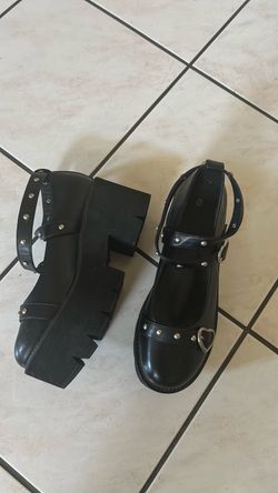 Black Mary Jane Platform Shoes with Buckle Straps