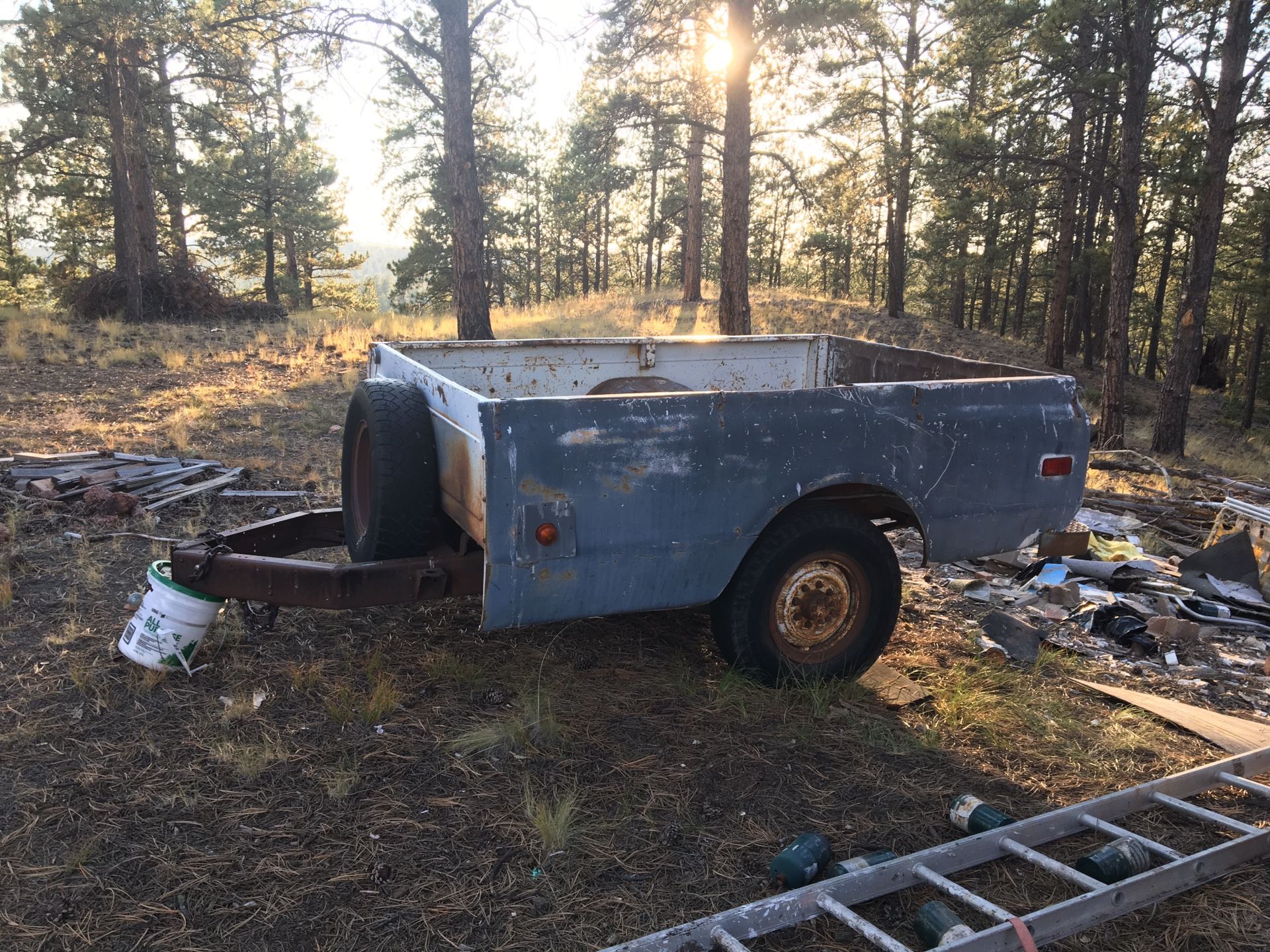 PRICE DROP!!! 1ton truck bed trailer$200.00 obo It has a Title!