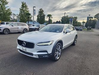 2017 Volvo V90 Cross Country