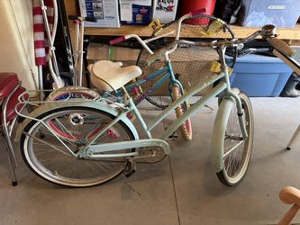 Huffy Beach Cruiser