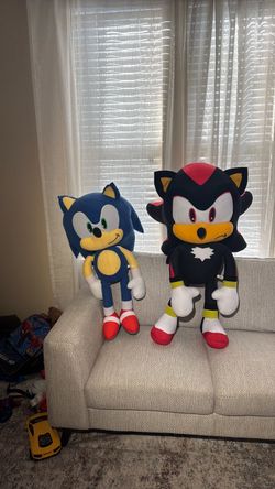Sonic and Shadow the Hedgehog Large Plush Set
