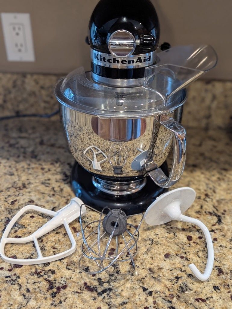 KitchenAid 5 qt Artisan Tilt Head Mixer