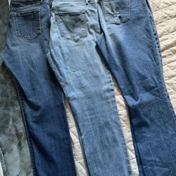Women’s denim lot 