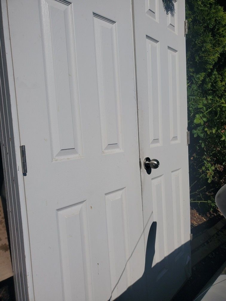 Double Door Interior Door. All Hardware And Hinges. Used