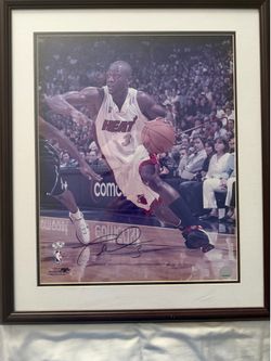 Dwyane Wade Signed Framed 16x20 Photo - COA Included