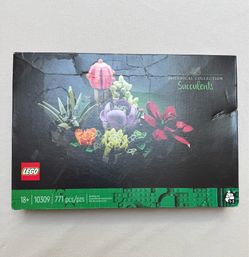 Lego Botanical Succulents set 10309 sealed