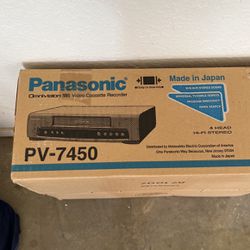 Panasonic VCR   Model  PV 750