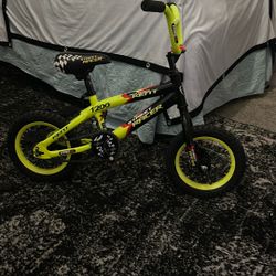 Toddlers Bicycle Like New $40