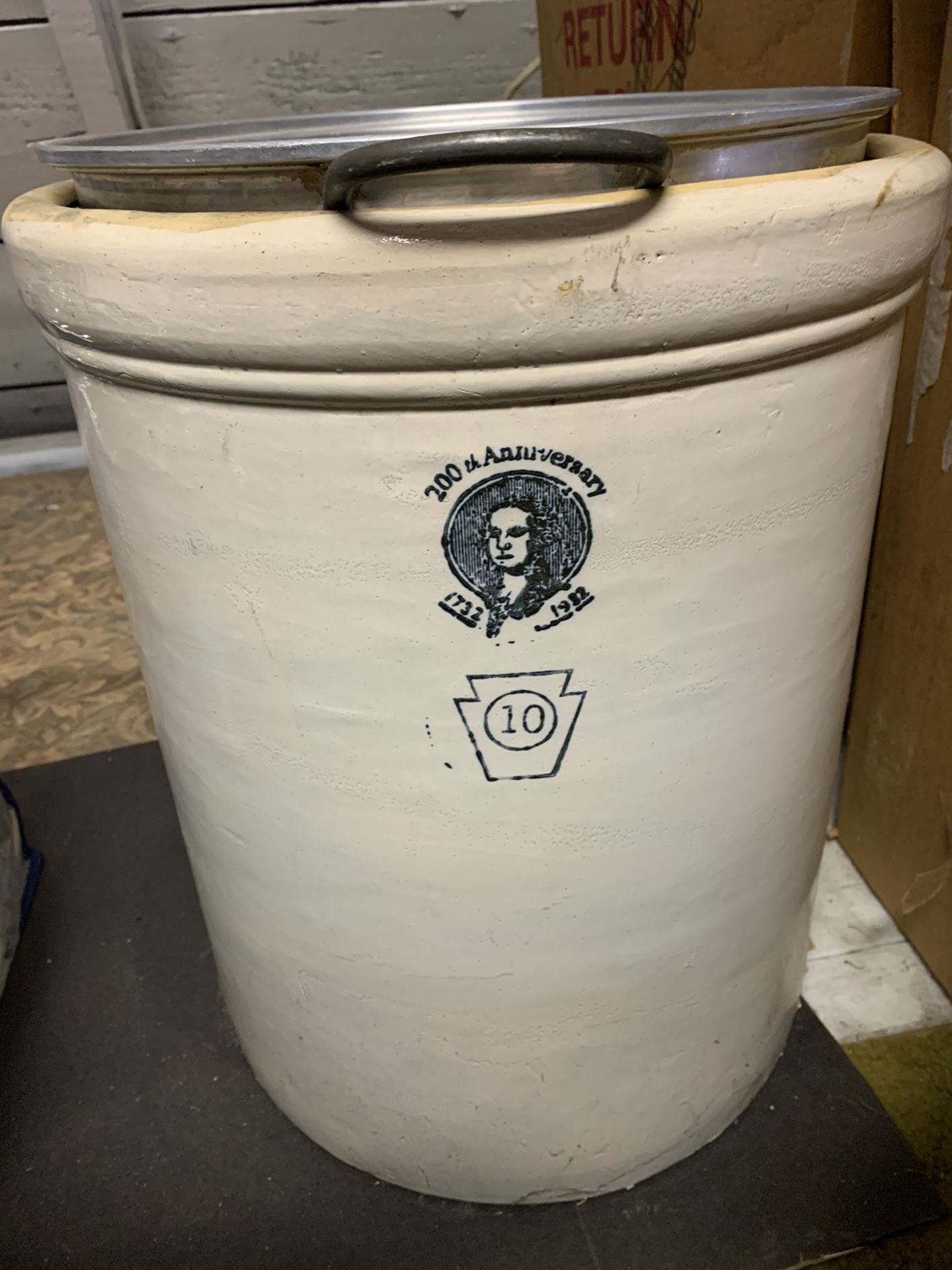 10 gallon Crock