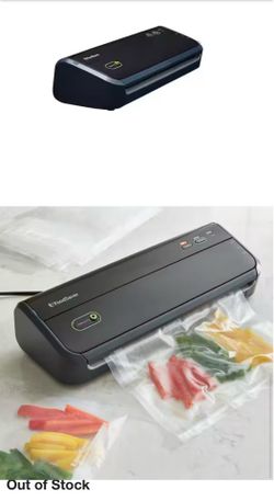FoodSaver FM2000 Vacuum Sealer Machine with HandHeld Vaccum Sealer with Rolls