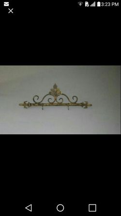 Decrotive Metal Rack