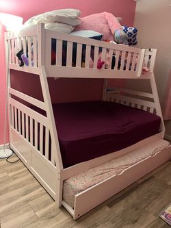 bunk bed + trundle