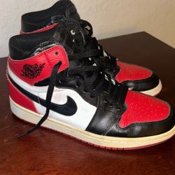 Jordan 1 Retro High OG ‘Bred Toe’ - Size 9.5