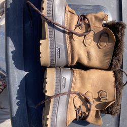 Women’s Snow Boots Sorel And Rugged Exposure 