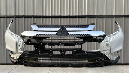 MITSUBISHI OUTLANDER 2016 2017 2018 WHITE FRONT BUMPER + RADIATOR GRILLE