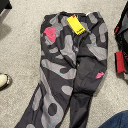 Thor Women’s Motocross Pants Size 13/14 Brand New