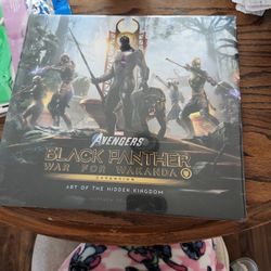 Avengers Box In Plastic