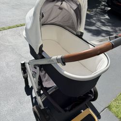 Uppa Baby Vista Stroller - Total Value New 1,450