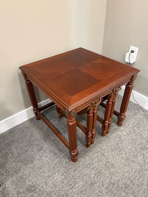 Corner Table With 2 Hidden TV Trays