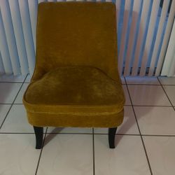 Chair / Mirror/ Flower Stan 3 Items Set 