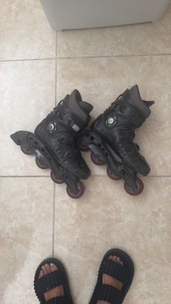 Roller blades black
