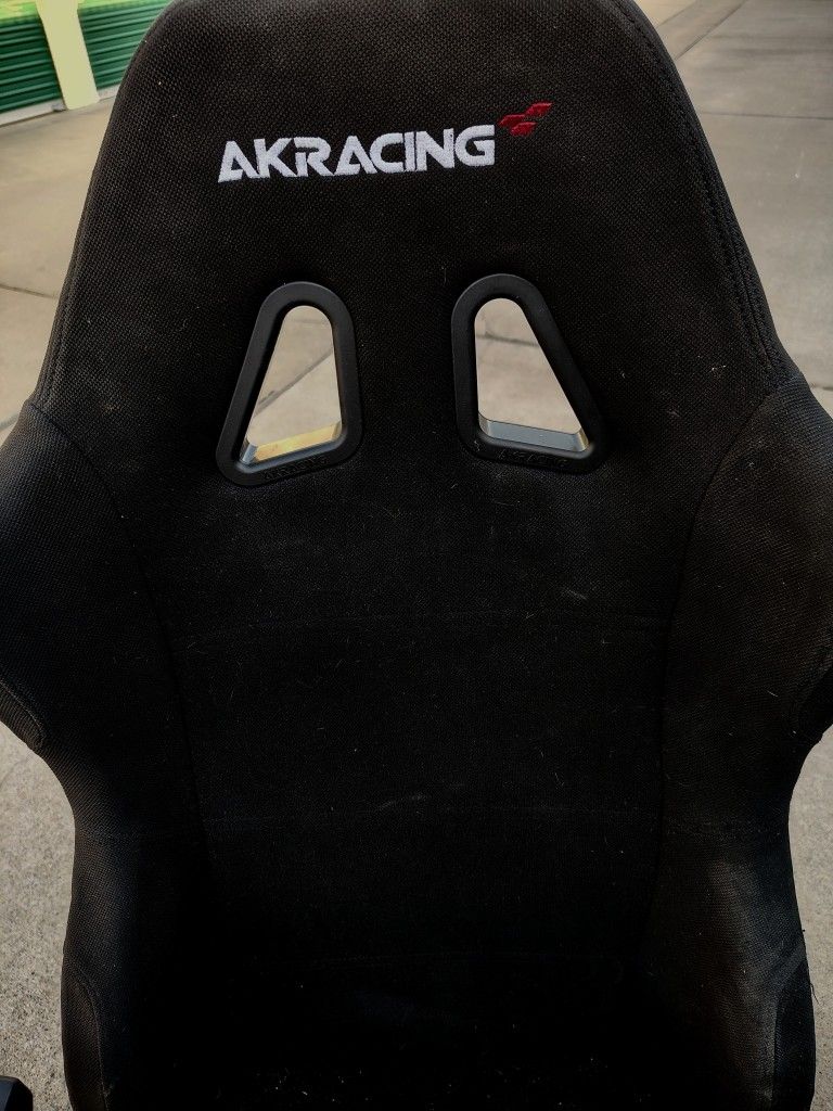 Gamer Chair (AKRacing)
