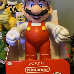 Super Mario 20” PVC Large Figure 