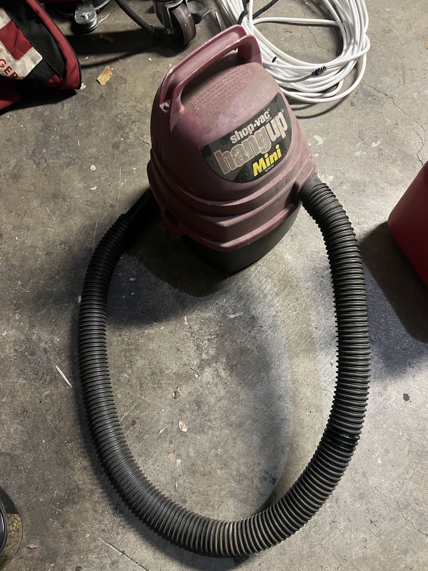 Shop Vac Hang up Mini Works Good Don’t Need It