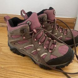 Women’s Merrell Hiking Boots