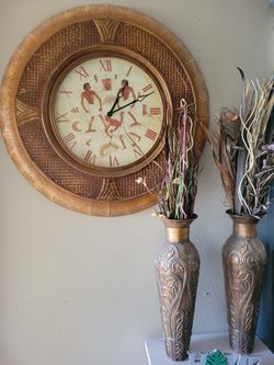 Reloj Y Jarrones