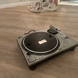 TECHNICS: SL 1200-MK2 