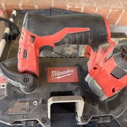 Milwaukee M12 Bandsaw Portable With Spare Bladed 