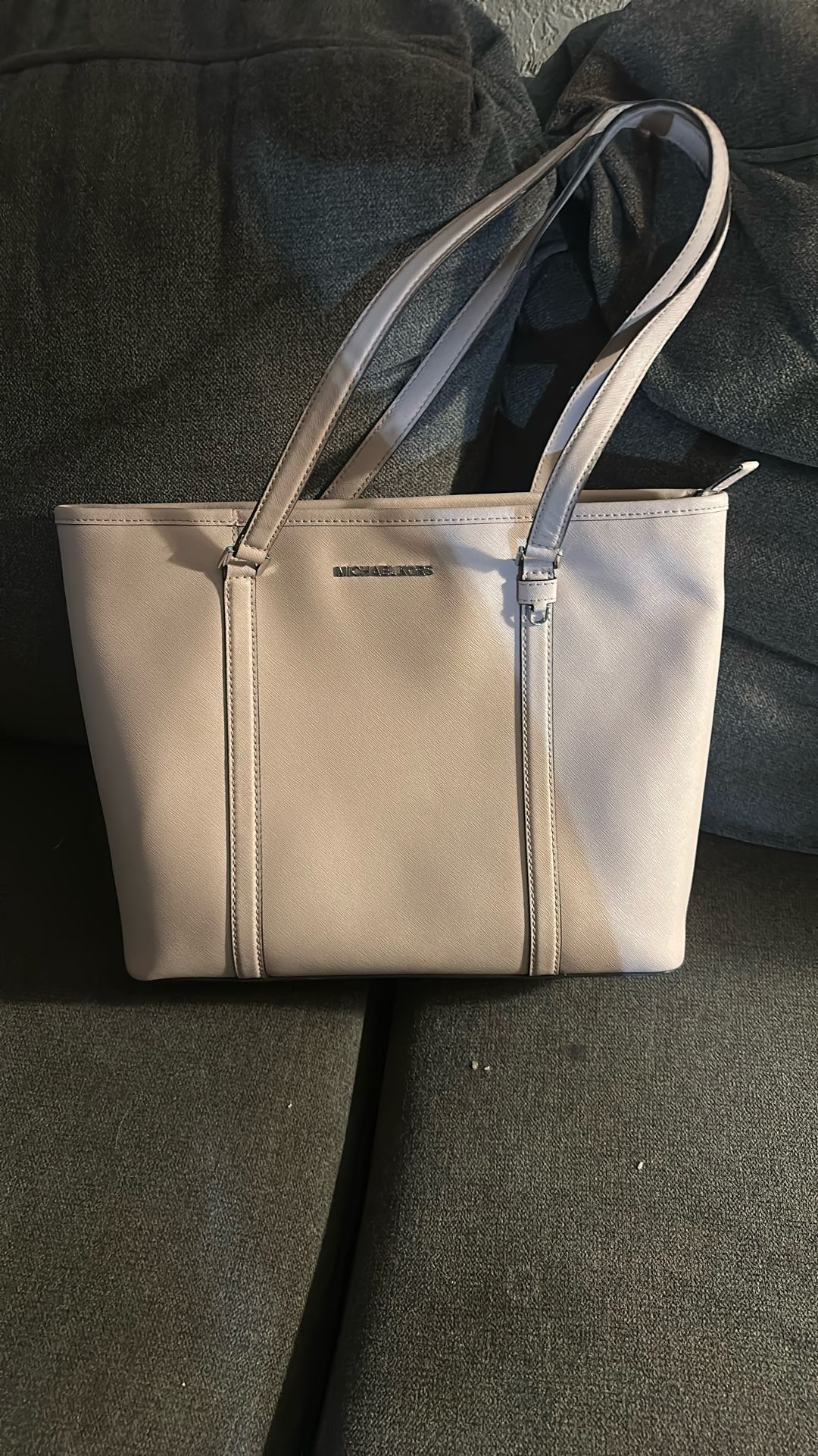 Michael Kors Jet Set Travel Large Saffiano Leather Tote Bag.