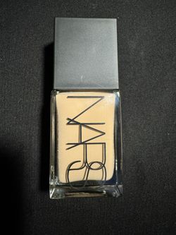 Nars Light Reflecting Foundation