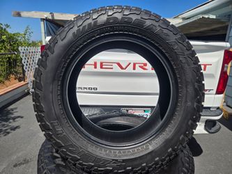 (OBO) 4 Falken Wildpeak A/T3W 285/60R20 all-terrain
